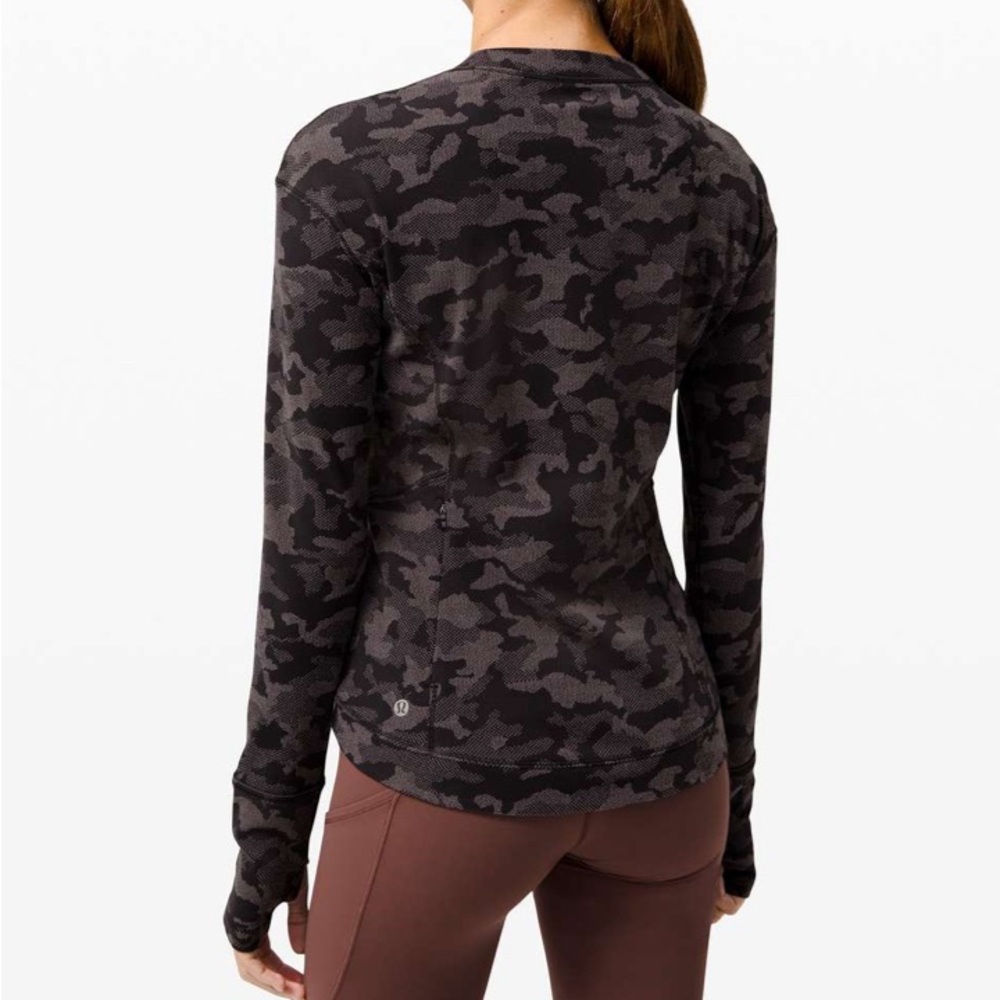 🎉 Lululemon Close to Crossing Long Sleeve Rulu Heritage Camo Black Lunar… - Picture 2 of 5